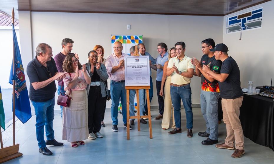 Vereadores participam de inauguração do CRA Vereadores participam de inauguração do CRA