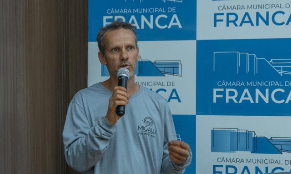 Munícipe faz apontamentos, apresenta sugestões e pede melhorias no trânsito 