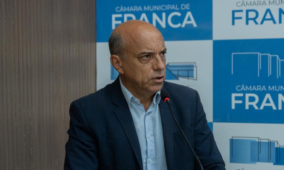 Claudinei da Rocha destaca apoio da Câmara no investimento de R$ 20 milhões em recapeamento de vias Claudinei da Rocha destaca apoio da Câmara no investimento de R$ 20 milhões em recapeamento de vias