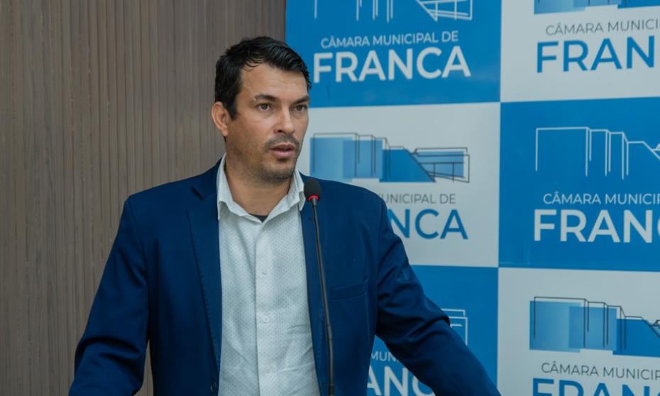 Patriota elogia talentos de Franca, destaca obras na saúde e cobra punições contra desvios do INSS