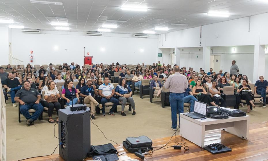 Câmara e Prefeitura orientam entidades do terceiro setor sobre planos de trabalho e prestação de contas