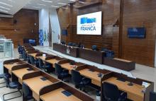 Câmara vota destinação de verbas para contratação de intérpretes de Libras para escolas Câmara